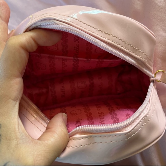 Sanrio Hello Kitty Bag - Picture 3 of 4